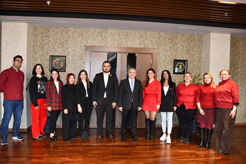 Küçük Bir Tarama, Büyük Bir Umut: Sağlık Çalışanlarımızı Alkışlıyoruz